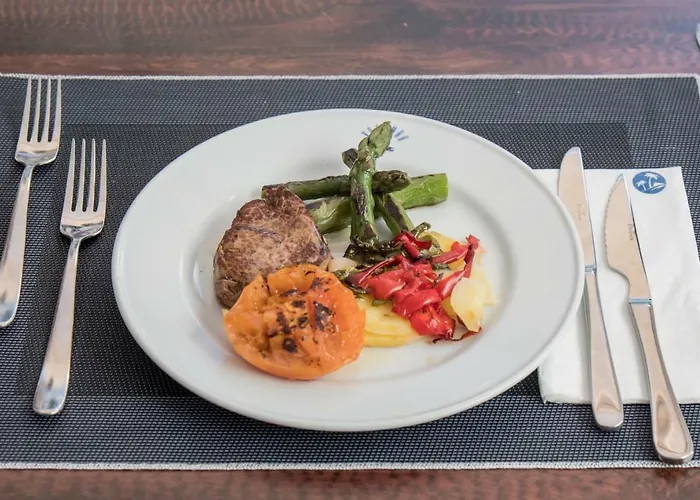 Ξενοδοχείο Voramar 4*