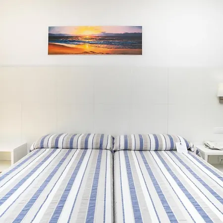 فندق Voramar 4*