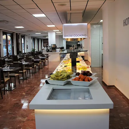 Voramar מלון בנידורם