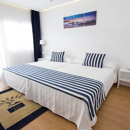 Voramar מלון בנידורם