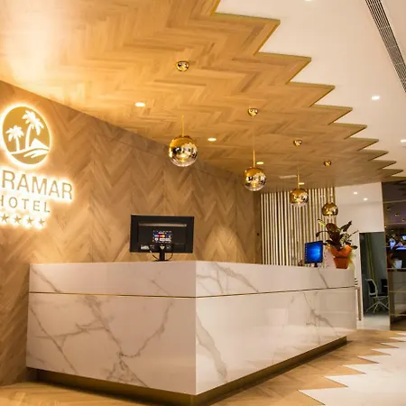 Voramar מלון בנידורם