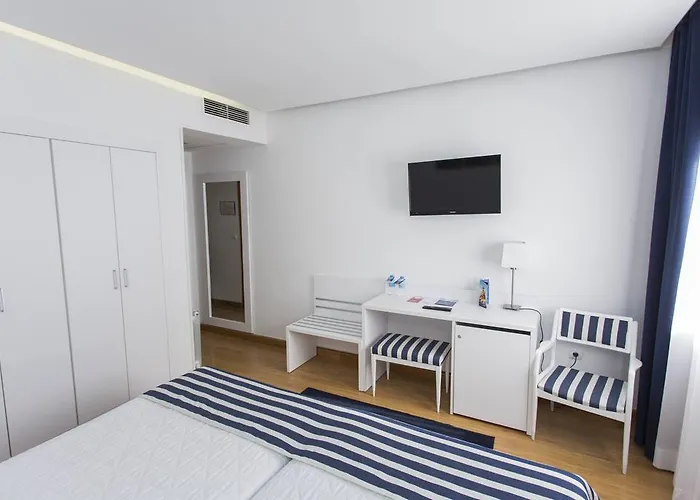 فندق Voramar 4*